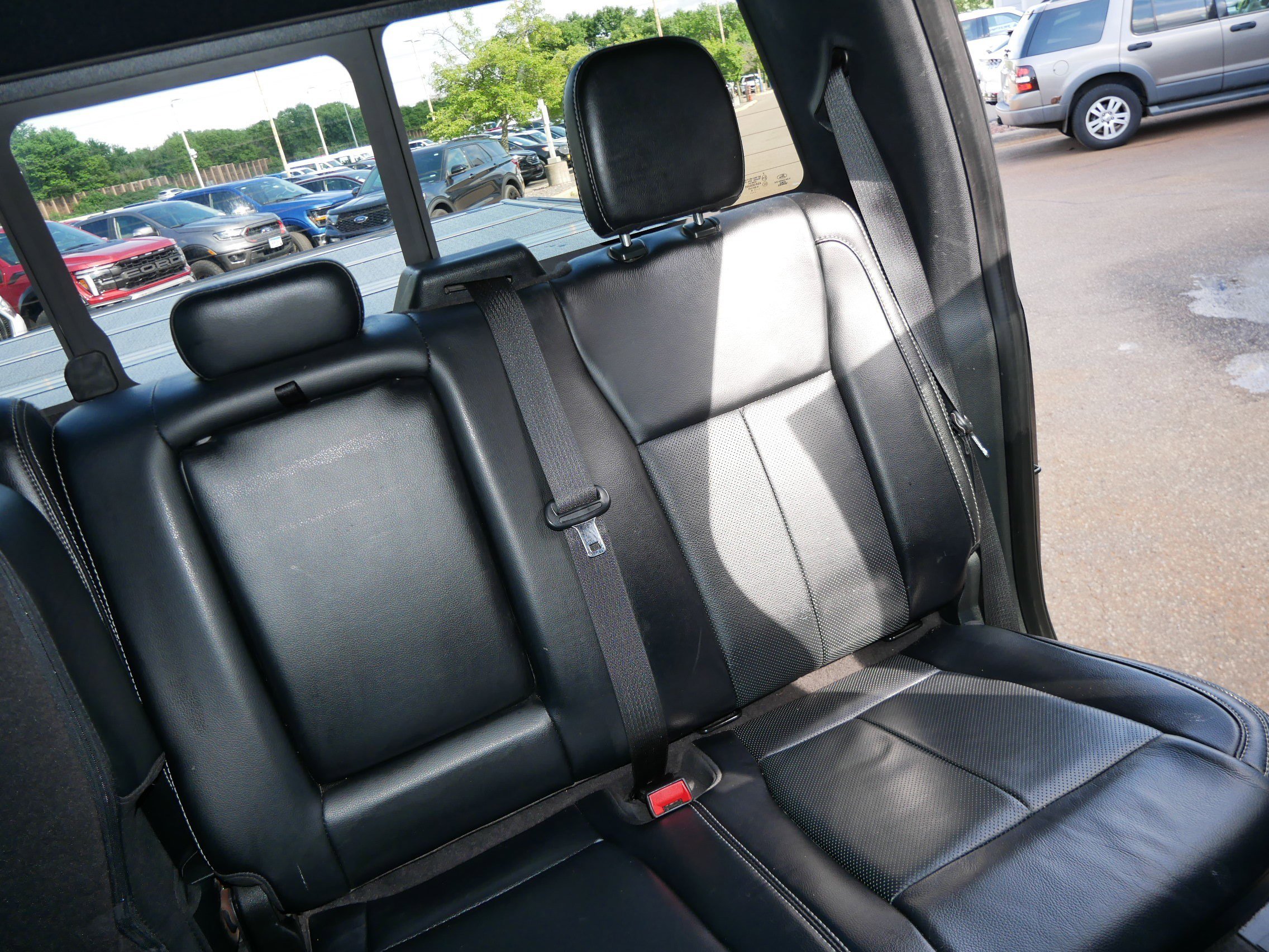 Used 2019 Ford F150 Lariat w/ Equipment Group 502A Luxury image 14