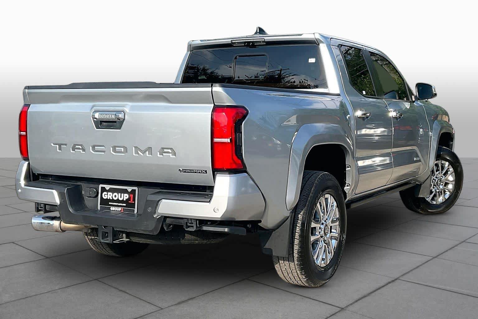 Used 2024 Toyota Tacoma Limited AWD/4WD image 13