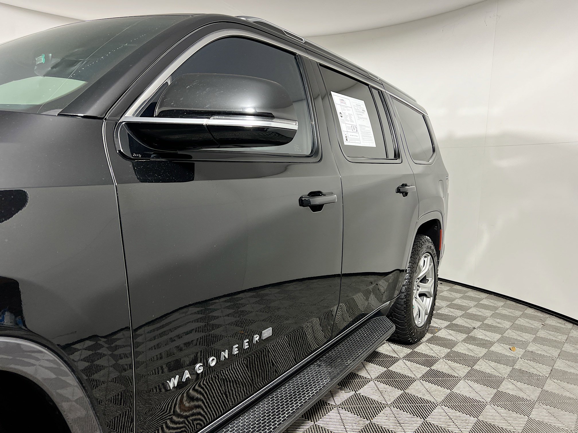 Used 2022 Jeep Wagoneer Series II image 13