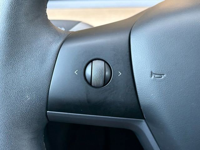 Used 2024 Tesla Model Y Long Range image 5