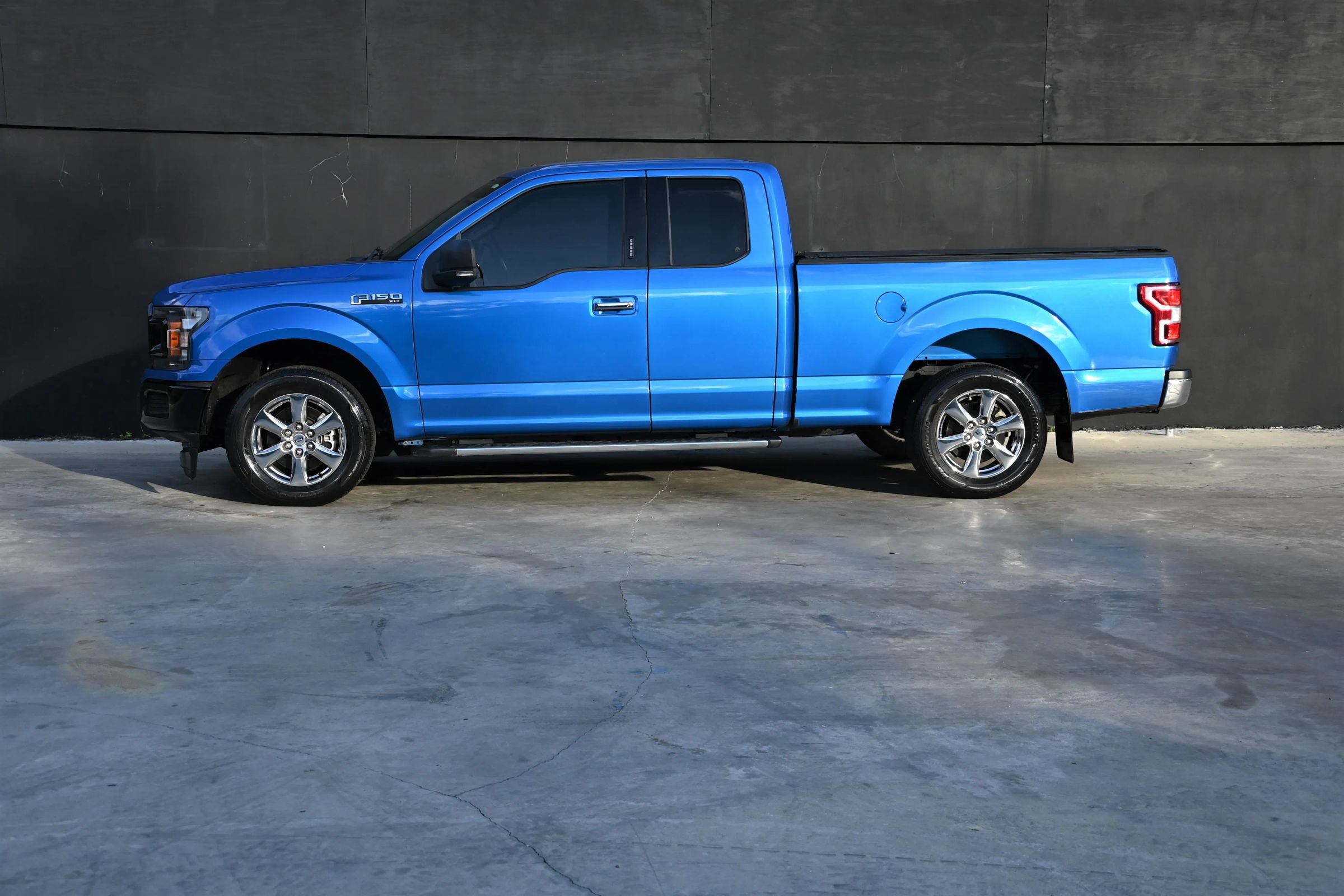 Used 2019 Ford F150 XLT w/ Equipment Group 302A Luxury RWD image 7