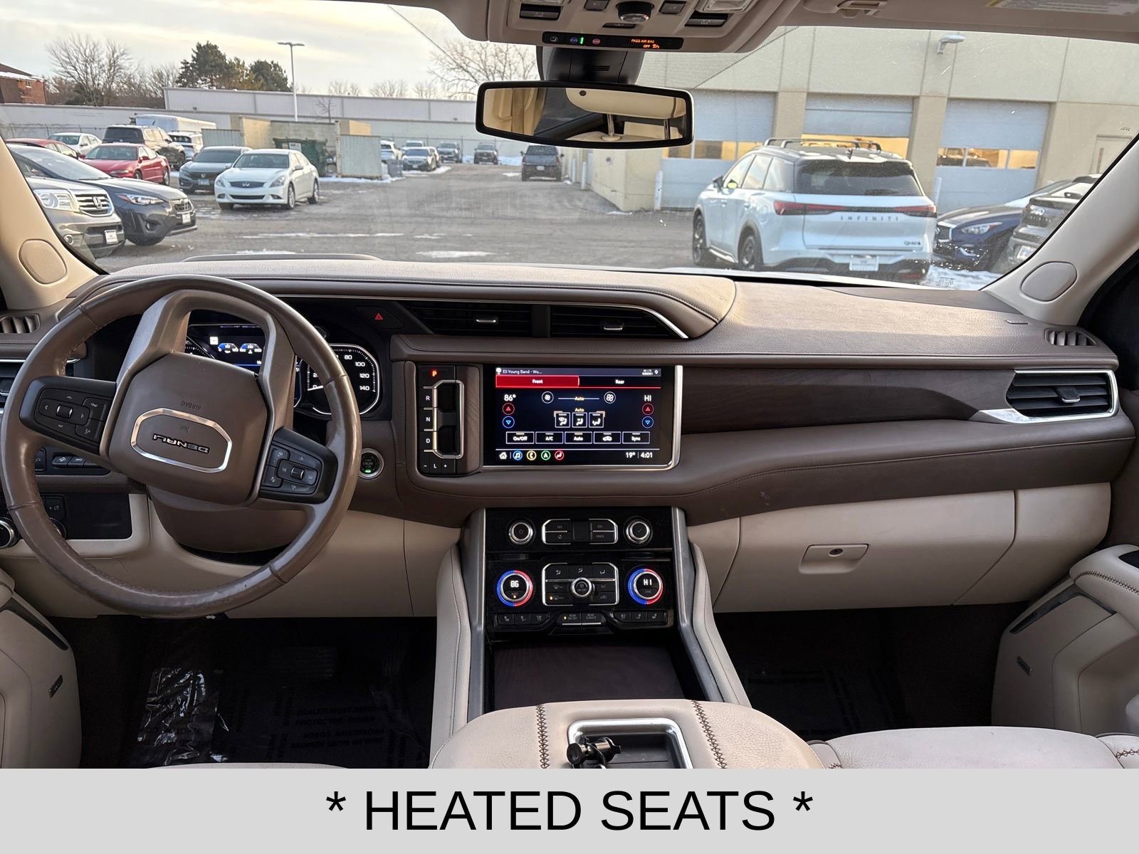 Used 2021 GMC Yukon XL Denali image 12