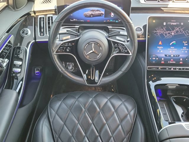 Used 2022 Mercedes-Benz S 580 4MATIC Sedan w/ AMG Line Package image 18