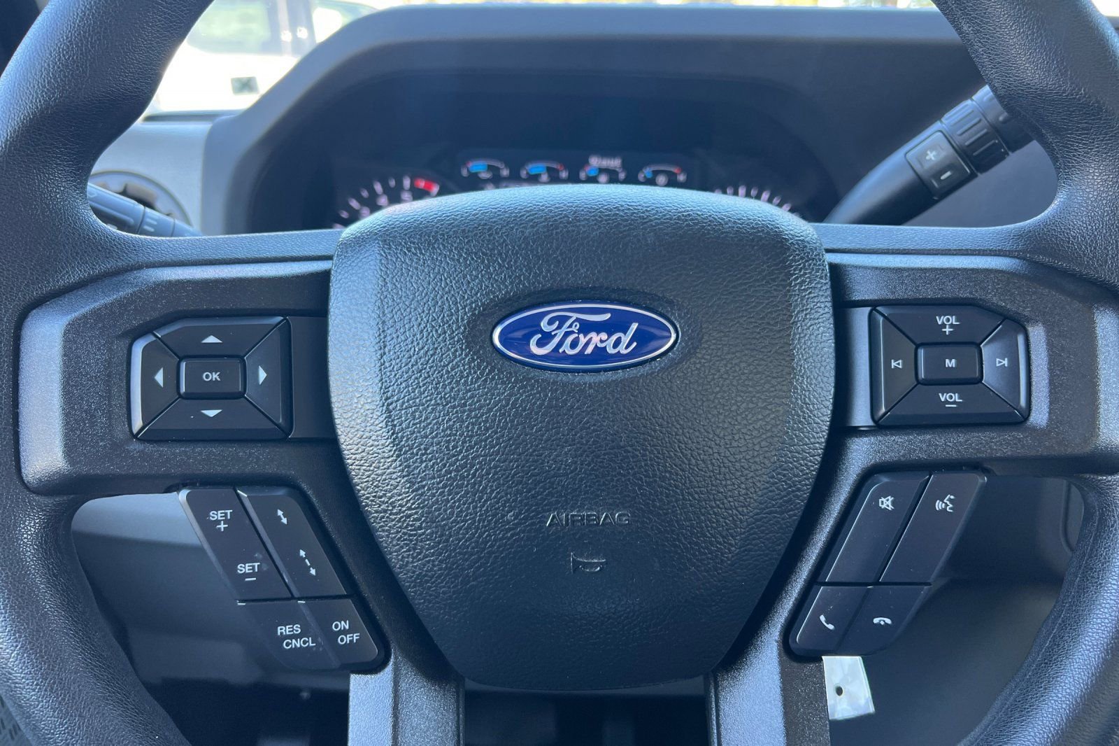 Used 2023 Ford E-350 and Econoline 350 Super Duty w/ Driver's Safety Package image 22