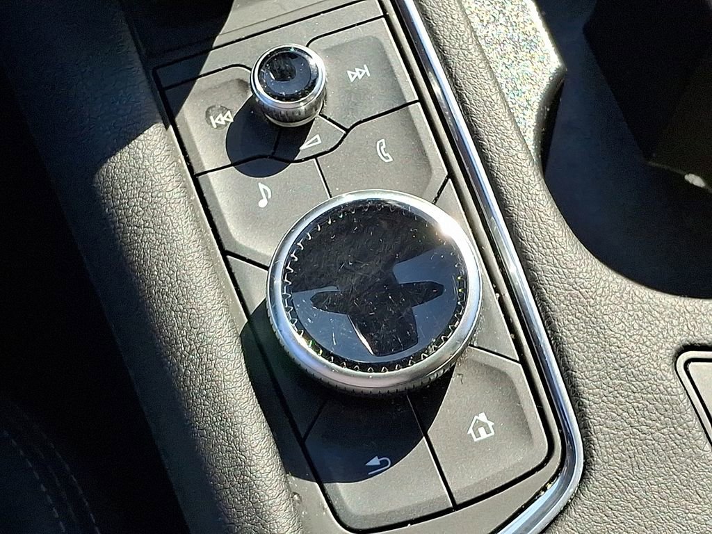 Used 2022 Cadillac XT5 Premium Luxury image 26