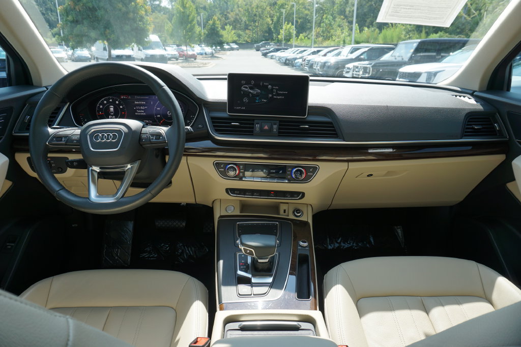 Used 2020 Audi Q5 2.0T Premium Plus w/ Premium Plus Package AWD/4WD image 29