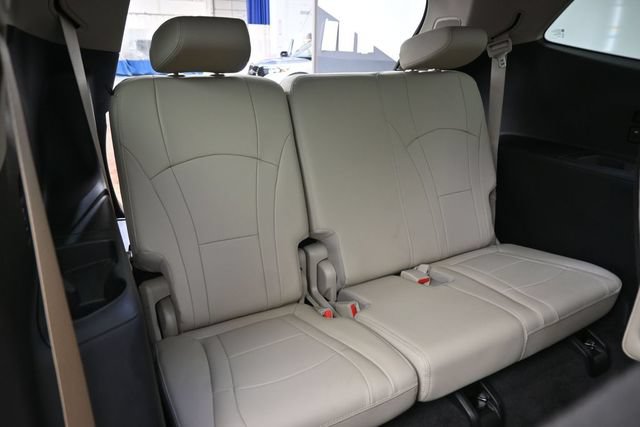 Used 2020 Buick Enclave Premium w/ Sun and Sites Package AWD/4WD image 28