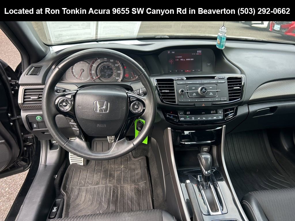 Used 2017 Honda Accord Sport image 12