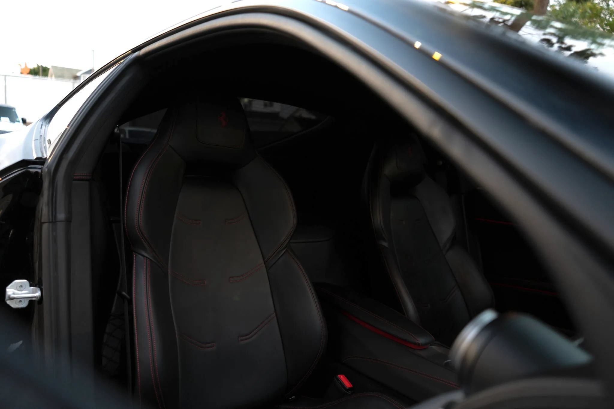 Used 2015 Ferrari F12 Berlinetta RWD image 30