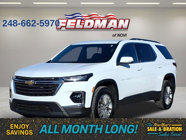 Used 2023 Chevrolet Traverse LT image 1