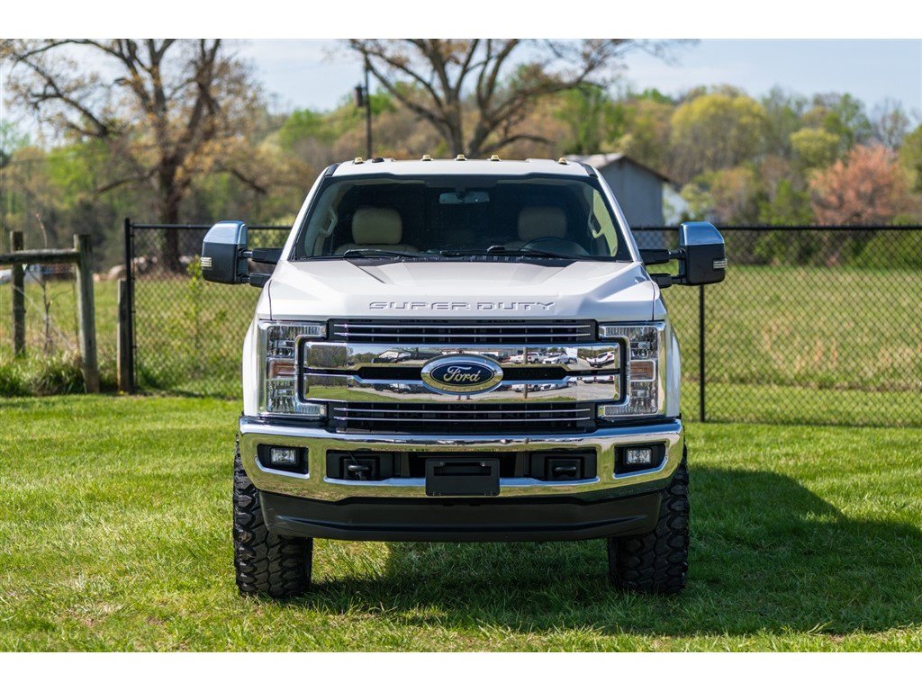 Used 2018 Ford F250 Lariat w/ Lariat Value Package AWD/4WD image 9