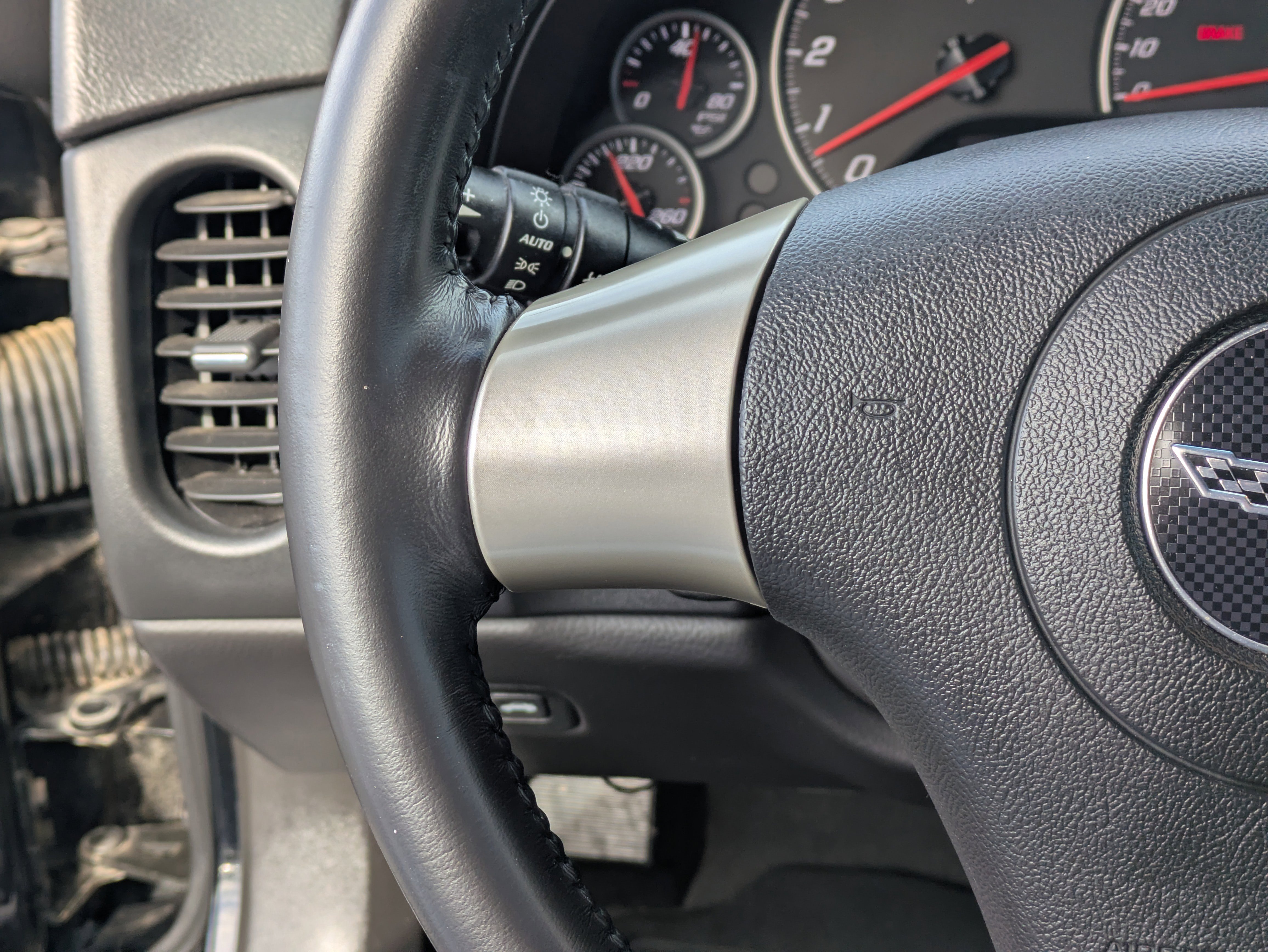 Used 2011 Chevrolet Corvette Coupe w/ 1LT image 22