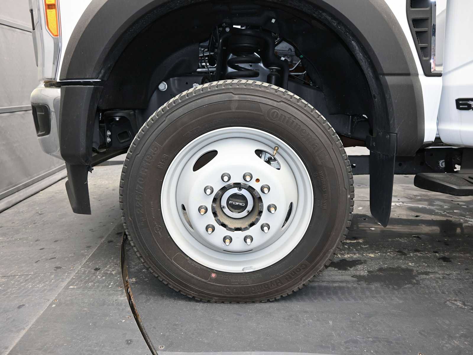 New 2023 Ford F550 4x4 Regular Cab Super Duty image 10