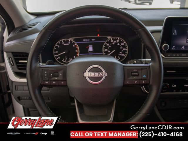 Used 2025 Nissan Rogue SV AWD/4WD image 8