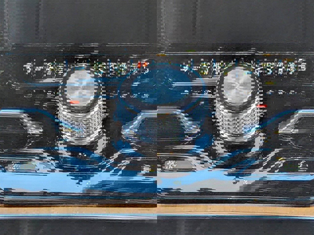 Used 2024 Jeep Grand Wagoneer L Series III image 23