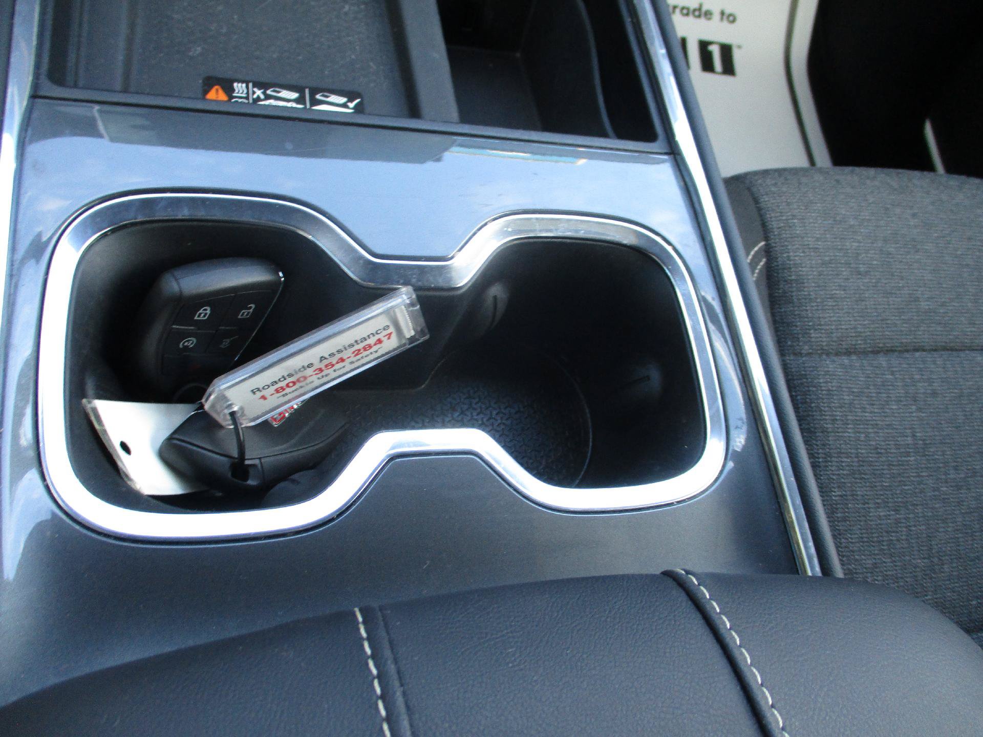 Used 2025 GMC Acadia Elevation FWD image 44