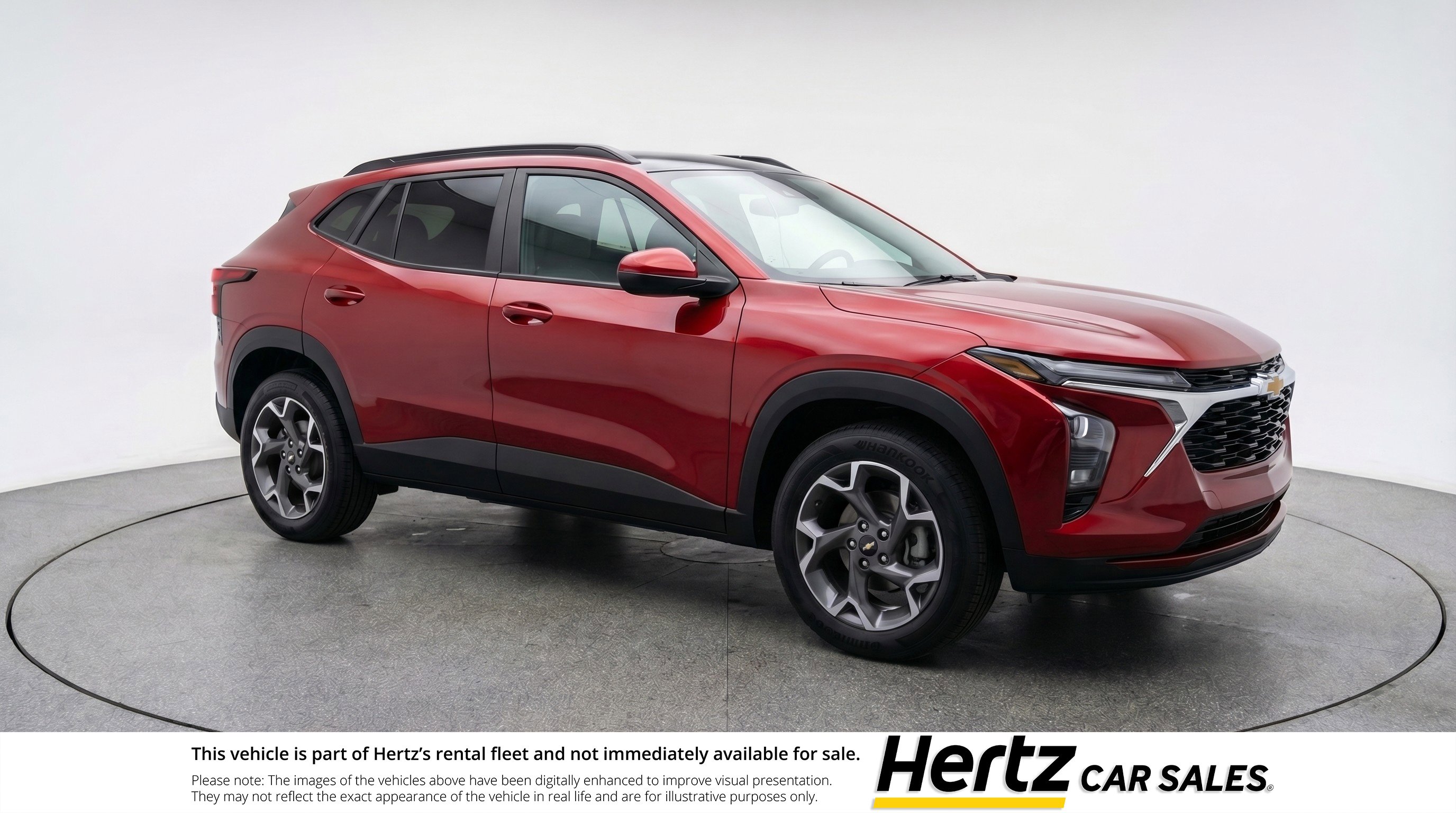 Used 2025 Chevrolet Trax LT image 1