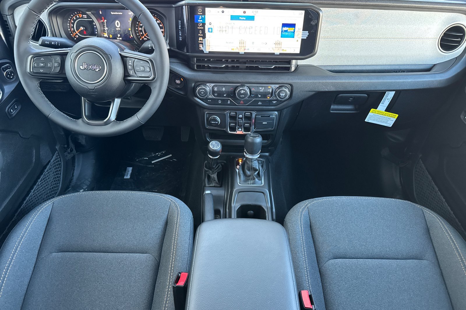New 2026 Jeep Gladiator Sport AWD/4WD image 12