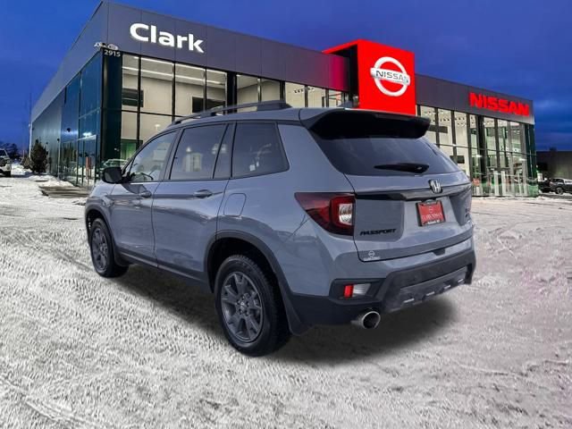 Used 2025 Honda Passport TrailSport image 5