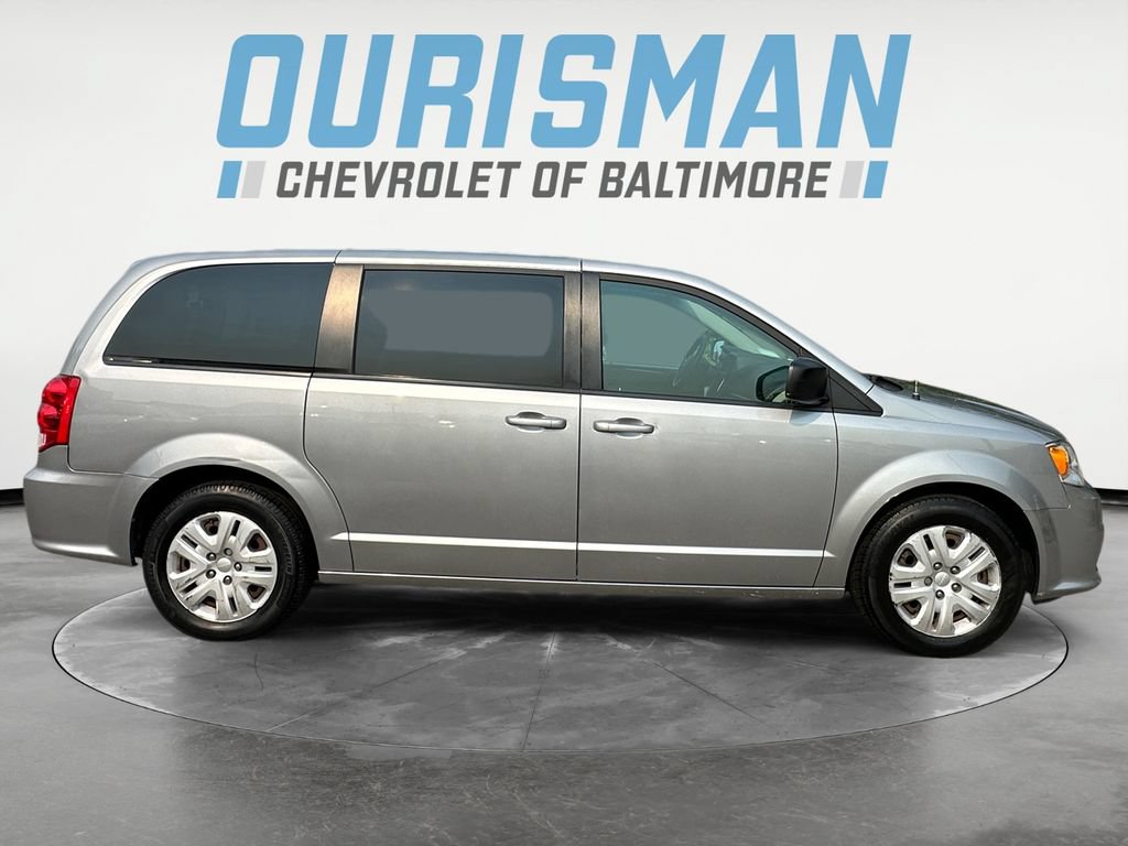 Used 2018 Dodge Grand Caravan SE w/ UConnect Hands-Free Group FWD image 7