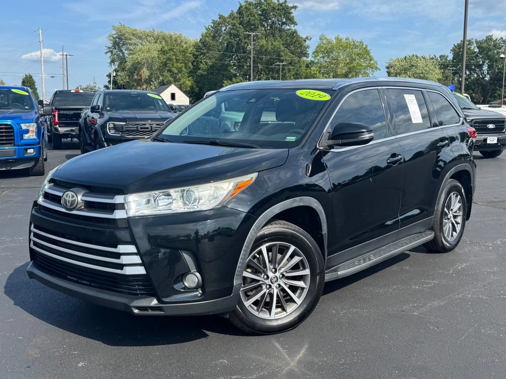 Used 2019 Toyota Highlander XLE FWD image 29