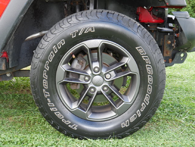 Used 2018 Jeep Wrangler Sport AWD/4WD image 10