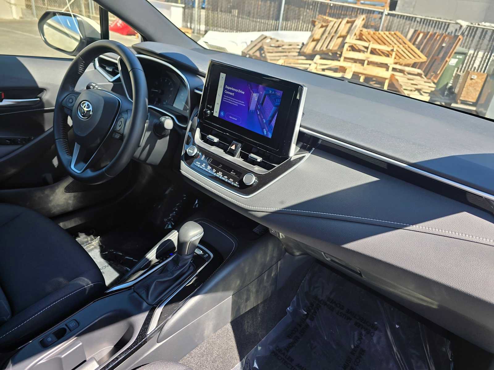 Used 2025 Toyota Corolla SE FWD image 11