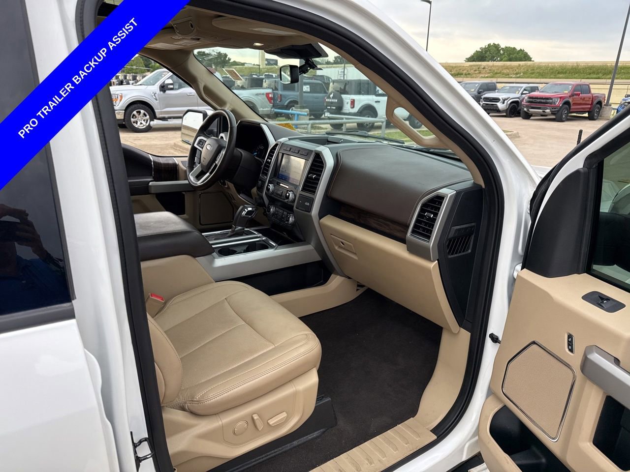 Used 2020 Ford F150 Lariat w/ Equipment Group 502A Luxury AWD/4WD image 15