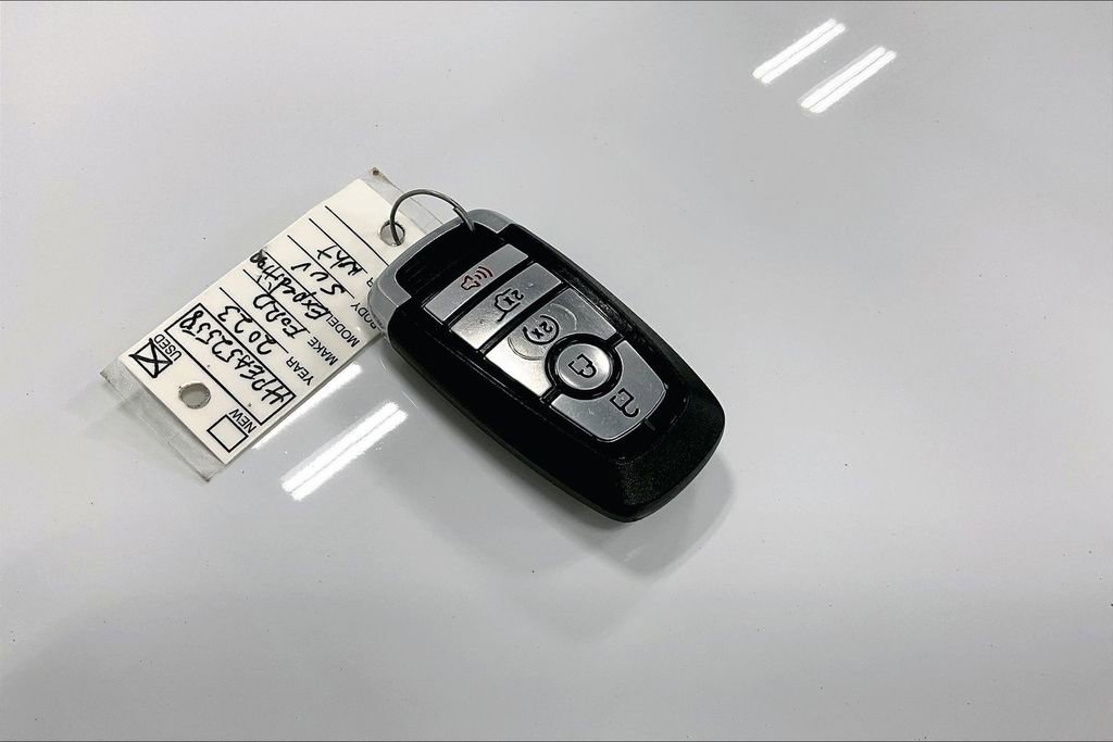 Used 2023 Ford Expedition XLT image 13