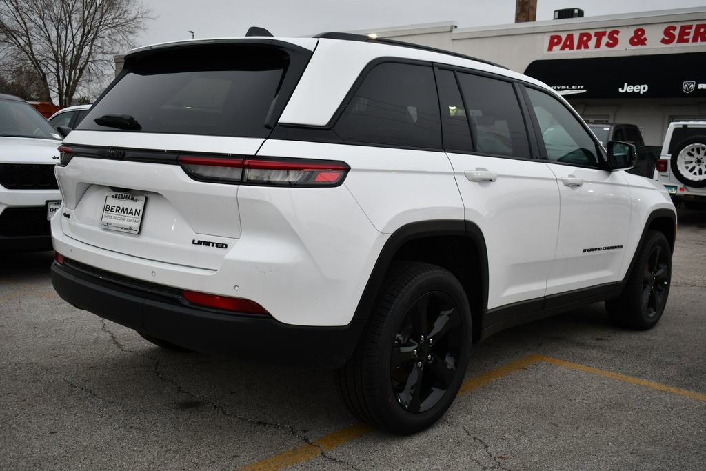 New 2025 Jeep Grand Cherokee Limited w/ Black Appearance Package AWD/4WD image 6