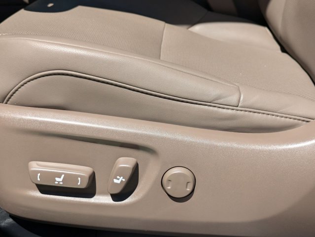 Used 2023 Lexus GX 460 Premium image 4