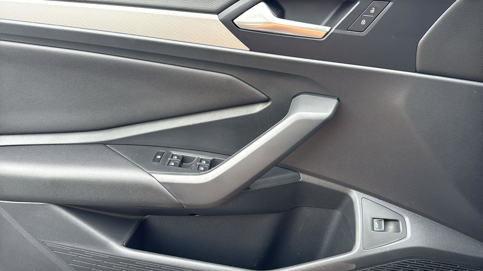 Used 2019 Volkswagen Jetta S w/ Driver Assistance Package image 8