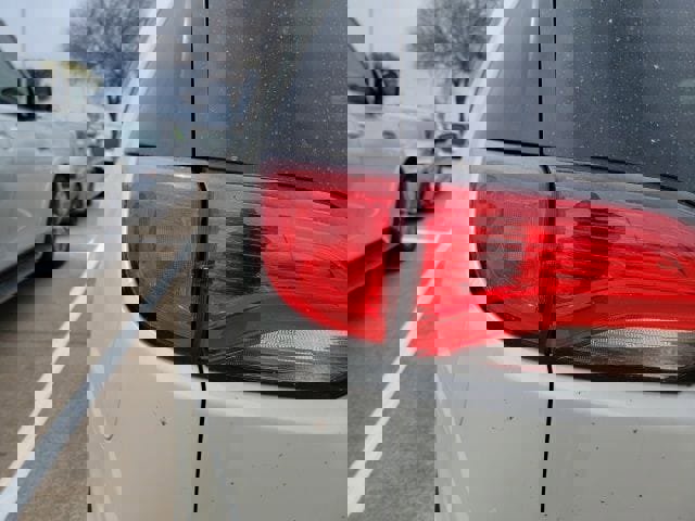 Used 2020 Chrysler Pacifica Touring-L Plus image 8