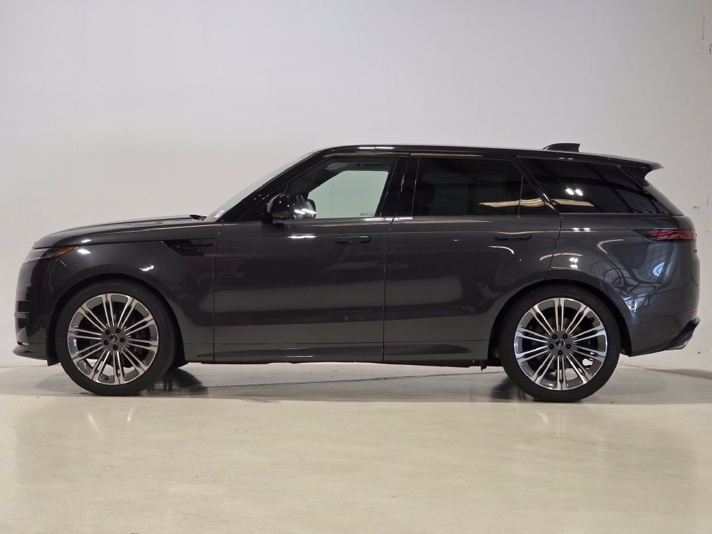 Certified 2024 Land Rover Range Rover Sport Dynamic SE AWD/4WD image 3
