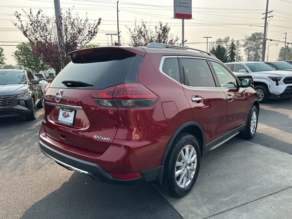 Used 2018 Nissan Rogue SV AWD/4WD image 5