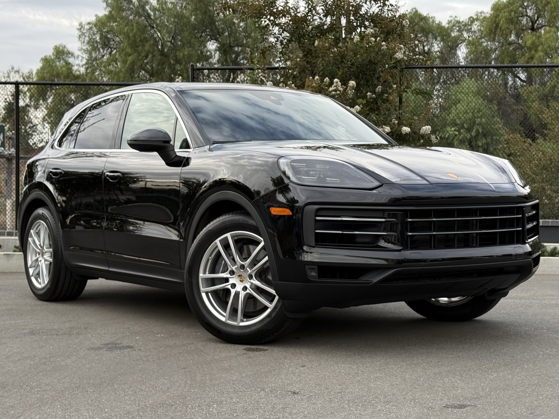 Certified 2024 Porsche Cayenne image 9