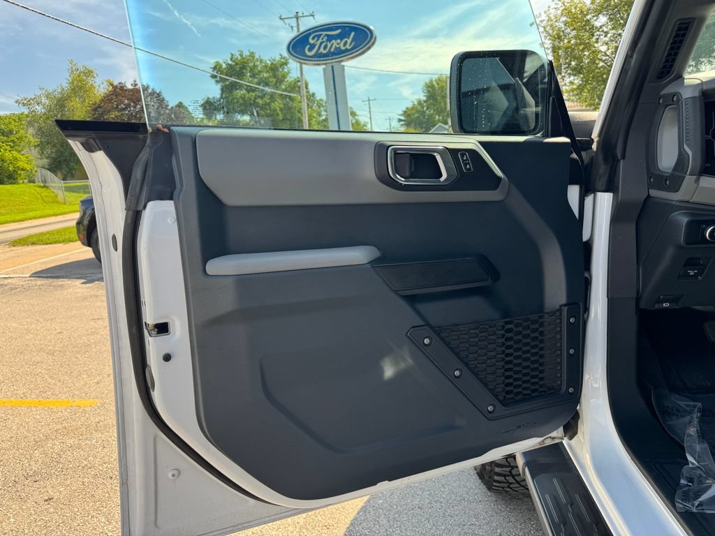 Used 2023 Ford Bronco Big Bend w/ Sasquatch Package AWD/4WD image 15