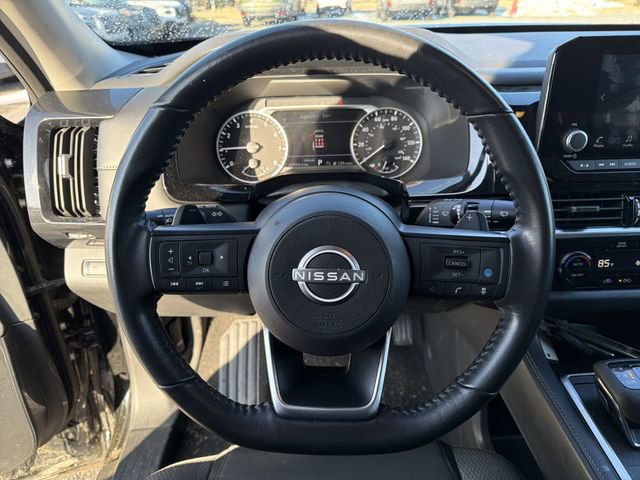 Used 2024 Nissan Pathfinder SV image 20