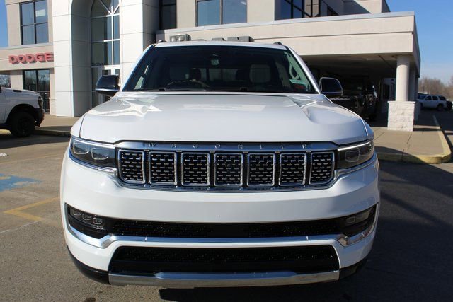 Used 2023 Jeep Grand Wagoneer L Series II w/ Premium Group II image 7
