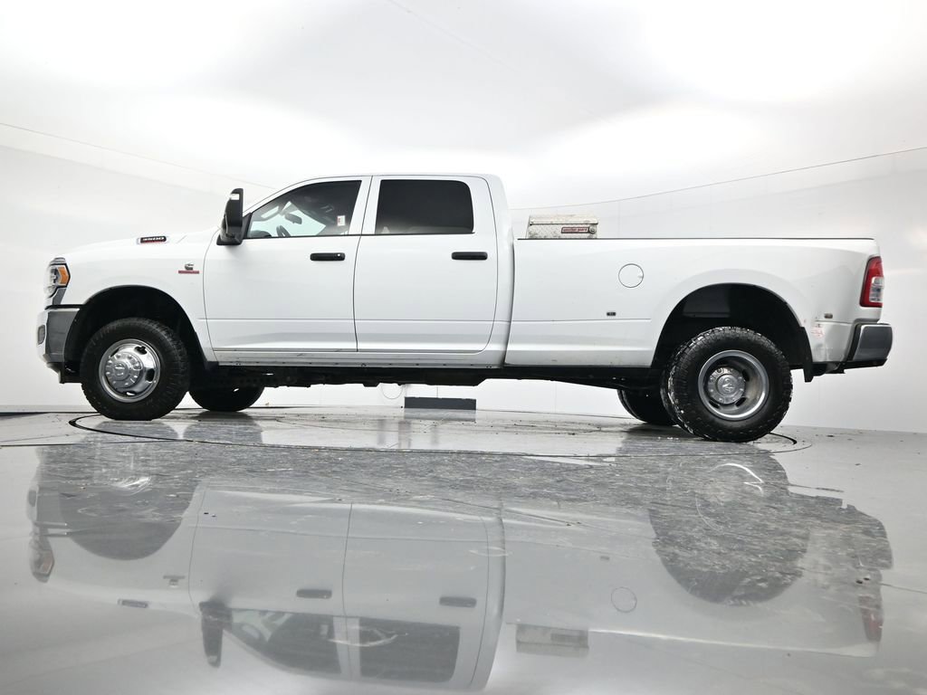 Used 2024 RAM 3500 Tradesman w/ Chrome Appearance Group image 53