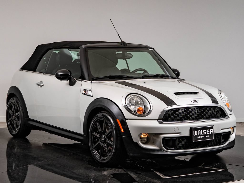 Used 2014 MINI Cooper S FWD image 12