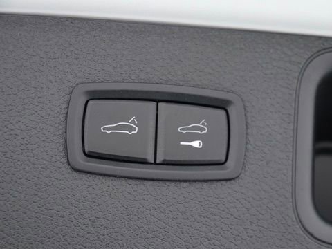 Used 2017 Porsche Macan S image 39