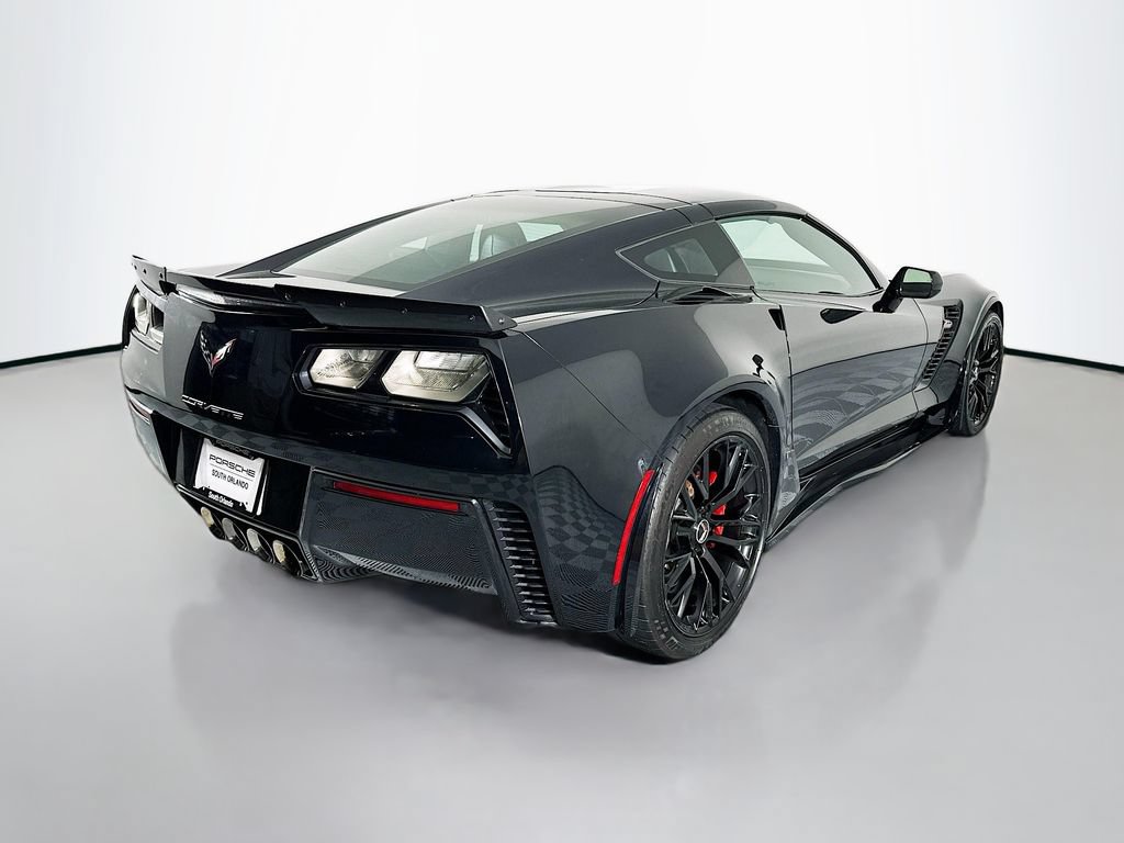 Used 2015 Chevrolet Corvette Z06 w/ 2LZ Preferred Equipment Group RWD image 9