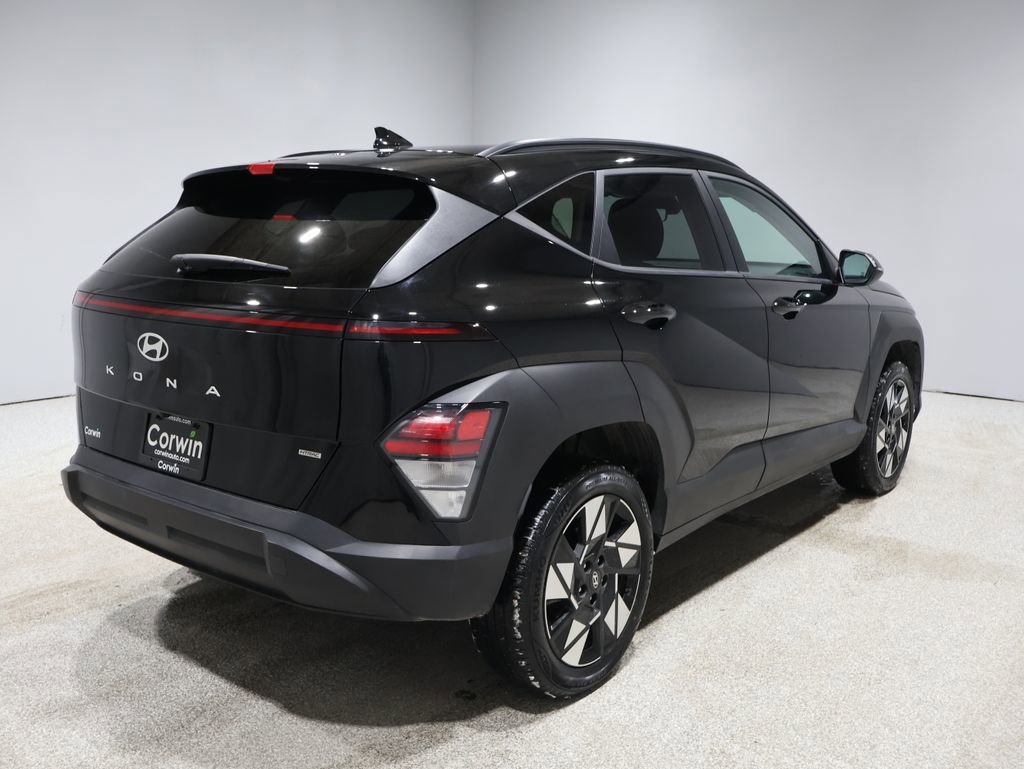 Used 2025 Hyundai Kona SEL image 2