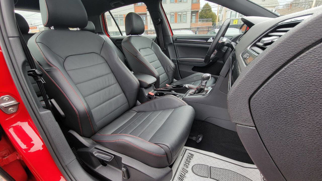Used 2017 Volkswagen GTI Sport image 23