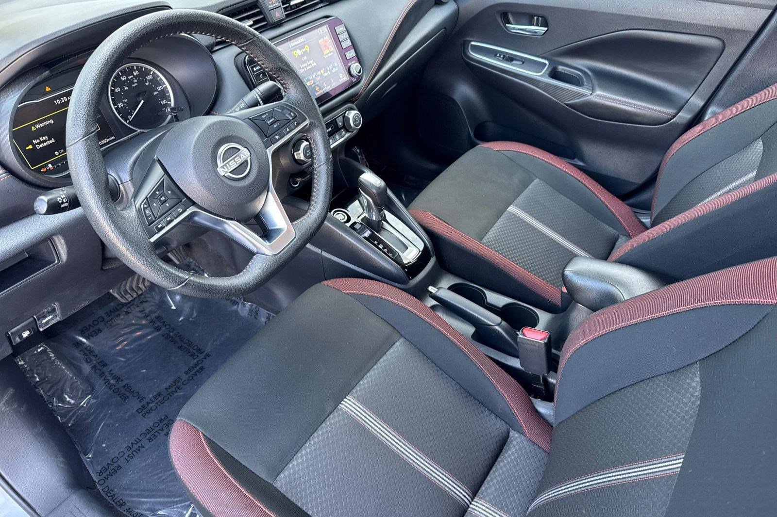 Used 2025 Nissan Versa SR w/ Trunk Package image 4