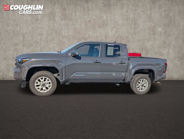 Used 2024 Toyota Tacoma SR5 AWD/4WD image 4