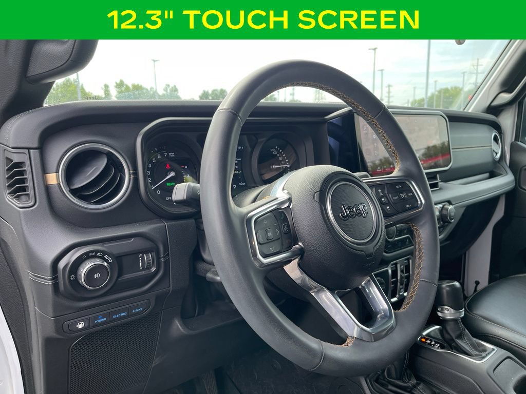 Used 2024 Jeep Wrangler Unlimited Sahara w/ Technology Group AWD/4WD image 14