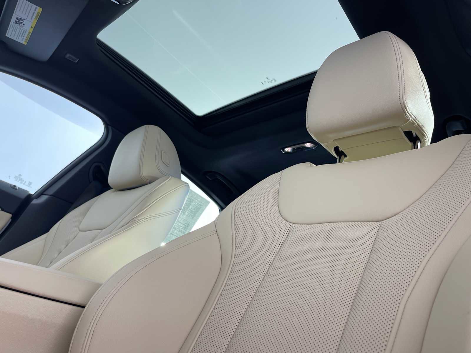 Used 2025 BMW i4 eDrive40 w/ Premium Package image 18