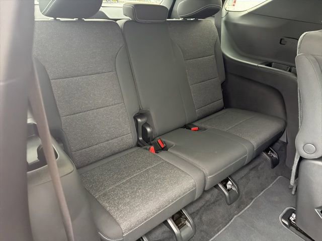 Used 2024 Chevrolet Traverse LT w/ LPO, Floor Liner Package image 26